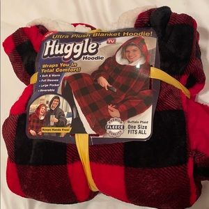 UNISEX PLAID HUGGLE NWT